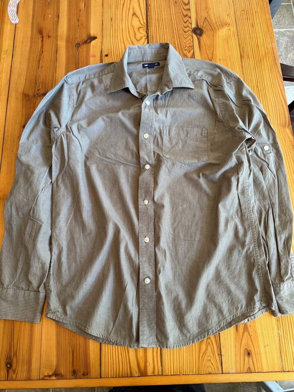 Gap Long Sleeve Button Up Shirt Size M Striped Gray Pocket Casual